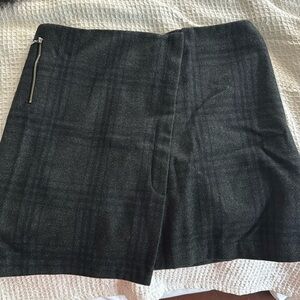 Dalia Gray and Navy plaid skirt